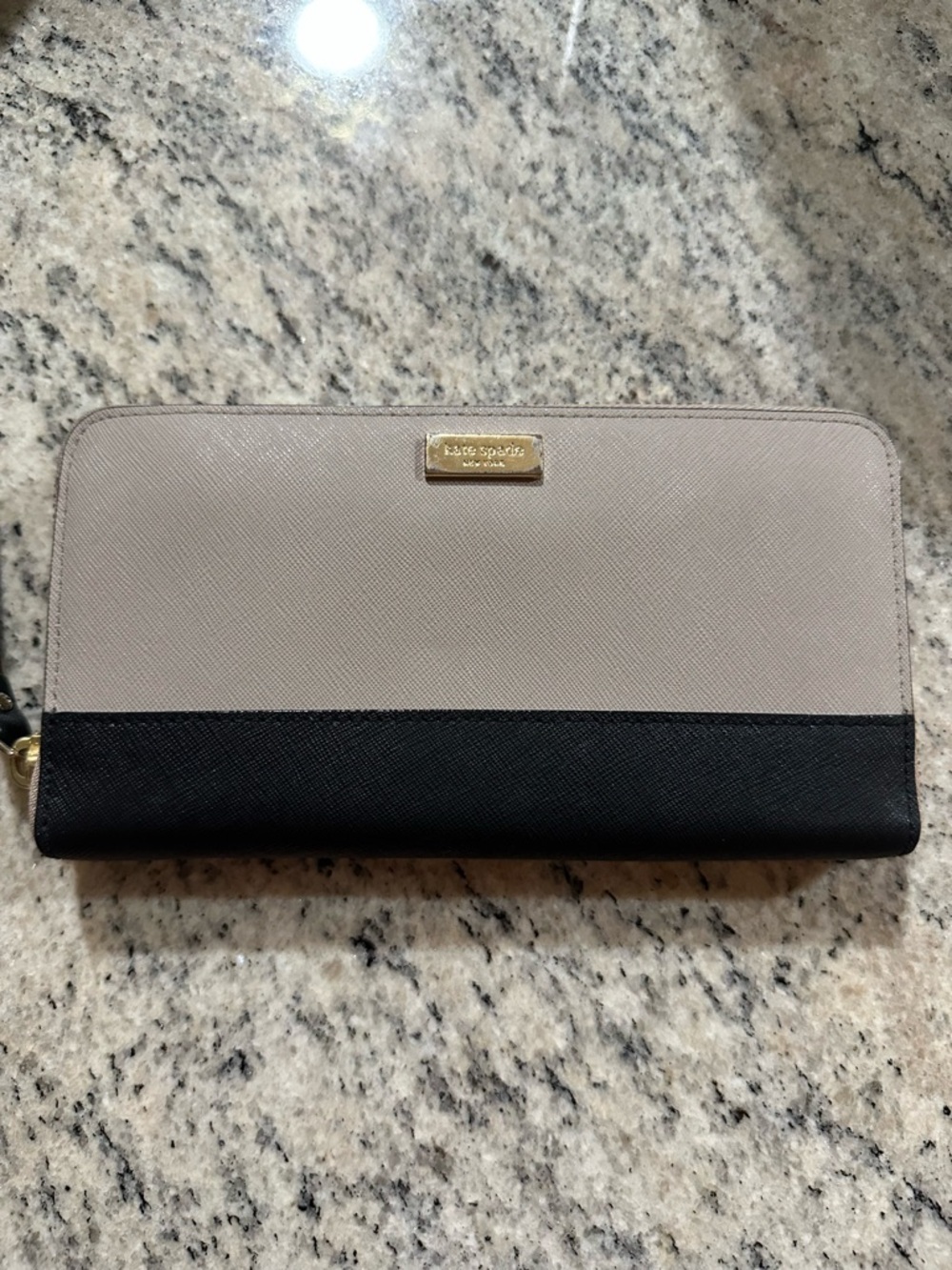 kate spade Two-Tone Zip Around Wallet in Taupe and Black